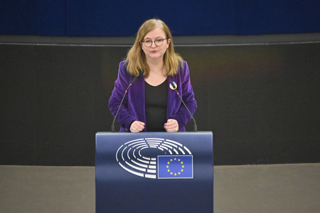 Plenartagung zu Gemeinsamkeiten des Putin-Regimes und rechtsextremer Bewegungen in Europa im EU-Parlament in Straßburg