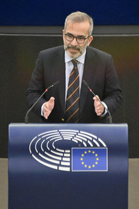 Plenartagung zu Gemeinsamkeiten des Putin-Regimes und rechtsextremer Bewegungen in Europa im EU-Parlament in Straßburg