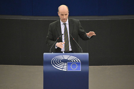 Plenartagung zu Gemeinsamkeiten des Putin-Regimes und rechtsextremer Bewegungen in Europa im EU-Parlament in Straßburg