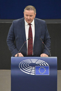 Plenartagung zu Gemeinsamkeiten des Putin-Regimes und rechtsextremer Bewegungen in Europa im EU-Parlament in Straßburg