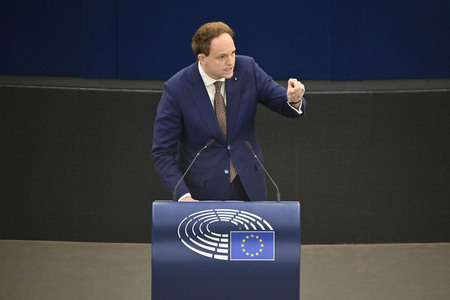 Plenartagung zu Gemeinsamkeiten des Putin-Regimes und rechtsextremer Bewegungen in Europa im EU-Parlament in Straßburg