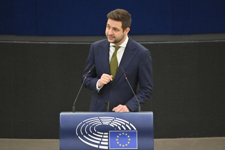 Plenartagung zu Gemeinsamkeiten des Putin-Regimes und rechtsextremer Bewegungen in Europa im EU-Parlament in Straßburg