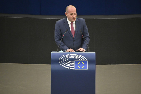 Plenartagung zu Gemeinsamkeiten des Putin-Regimes und rechtsextremer Bewegungen in Europa im EU-Parlament in Straßburg