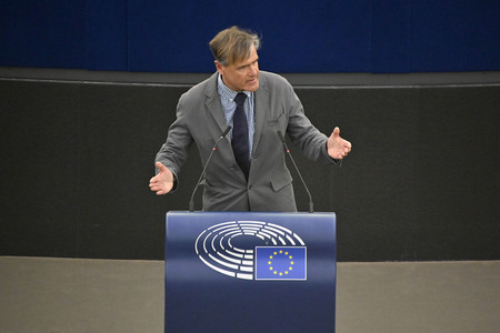 Plenartagung zu Gemeinsamkeiten des Putin-Regimes und rechtsextremer Bewegungen in Europa im EU-Parlament in Straßburg