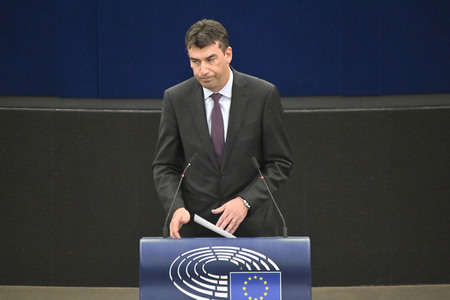 Plenartagung zu Gemeinsamkeiten des Putin-Regimes und rechtsextremer Bewegungen in Europa im EU-Parlament in Straßburg