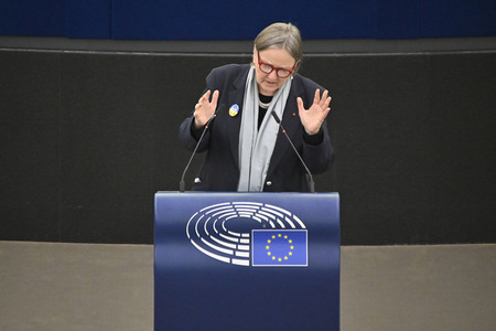 Plenartagung zu Gemeinsamkeiten des Putin-Regimes und rechtsextremer Bewegungen in Europa im EU-Parlament in Straßburg