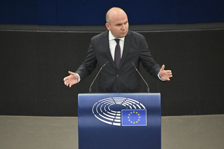 Plenartagung zu Gemeinsamkeiten des Putin-Regimes und rechtsextremer Bewegungen in Europa im EU-Parlament in Straßburg