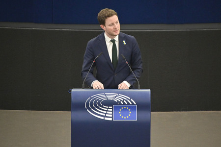 Plenartagung zu Gemeinsamkeiten des Putin-Regimes und rechtsextremer Bewegungen in Europa im EU-Parlament in Straßburg