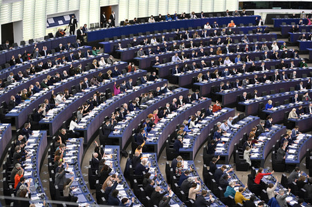 Abstimmung über Sanktionen gegen Russland im EU-Parlament in Straßburg