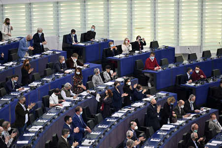 Abstimmung über Sanktionen gegen Russland im EU-Parlament in Straßburg