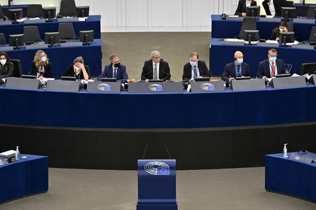 Abstimmung über Sanktionen gegen Russland im EU-Parlament in Straßburg