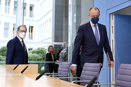 Bundespressekonferenz zur Verfassungsklage gegen das zweite Nachtragshaushaltsgesetz 2021 in Berlin