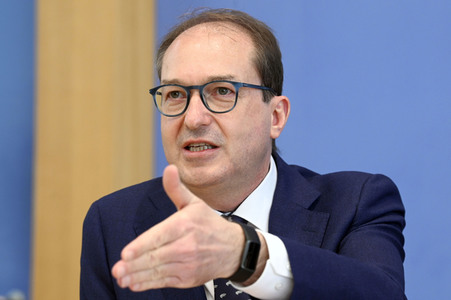Bundespressekonferenz zur Verfassungsklage gegen das zweite Nachtragshaushaltsgesetz 2021 in Berlin