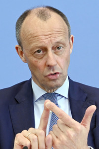 Bundespressekonferenz zur Verfassungsklage gegen das zweite Nachtragshaushaltsgesetz 2021 in Berlin