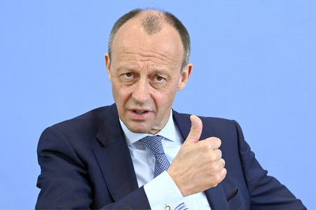 Bundespressekonferenz zur Verfassungsklage gegen das zweite Nachtragshaushaltsgesetz 2021 in Berlin