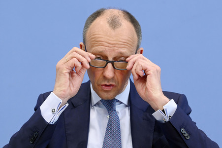 Bundespressekonferenz zur Verfassungsklage gegen das zweite Nachtragshaushaltsgesetz 2021 in Berlin