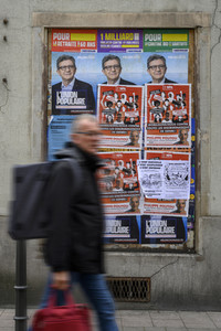Plakate zur französischen Präsidentschaftswahl in Straßburg