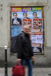 Plakate zur französischen Präsidentschaftswahl in Straßburg
