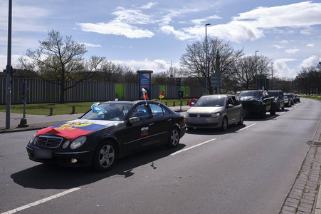 Pro-russischer Autokorso und Gegendemo in Hannover