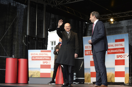 Olaf Scholz auf Wahlkampftour der SPD in Lübeck