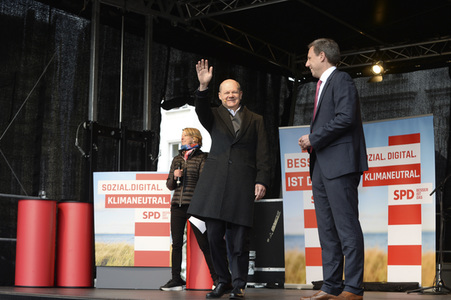 Olaf Scholz auf Wahlkampftour der SPD in Lübeck