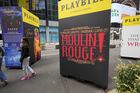 Theaterplakate als Teil der Broadway Grand Gallery in New York
