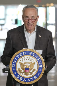 Pressekonferenz mit Chuck Schumer zu Ghost Guns in New York