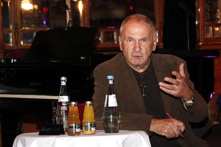 Pressebrunch 30 Jahre Bar jeder Vernunft in Berlin