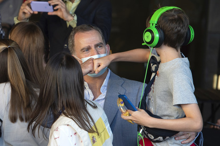 Die spanischen Royals besuchen ein Flüchtlingsunterkunft in Pozuelo de Alarcón