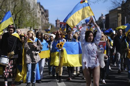 Ostermarsch gegen den Krieg in der Ukraine in Berlin