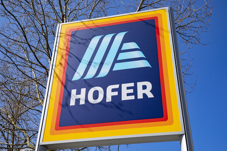 Symbolfoto Hofer KG