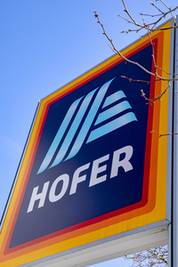 Symbolfoto Hofer KG
