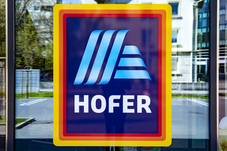 Symbolfoto Hofer KG