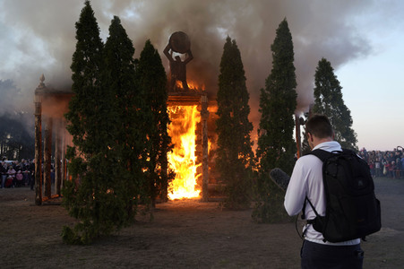 Osterfeuer in Trechwitz