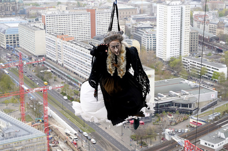 Fototermin zur Show 'Der Zorn der Hexen' in Berlin