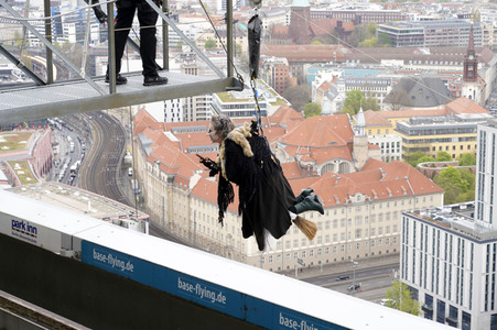 Fototermin zur Show 'Der Zorn der Hexen' in Berlin