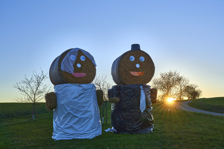Strohballenfiguren in Ottenstein