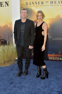 Serienpremiere 'Under the Banner of Heaven' in Los Angeles