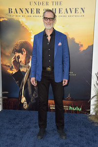 Serienpremiere 'Under the Banner of Heaven' in Los Angeles