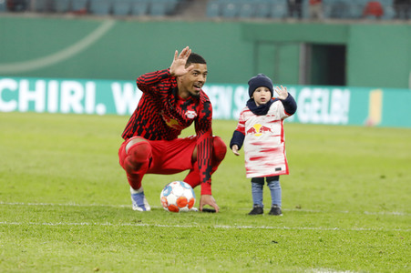 Fußball DFB-Pokal-Halbfinale RB Leipzig - Union Berlin in Leipzig