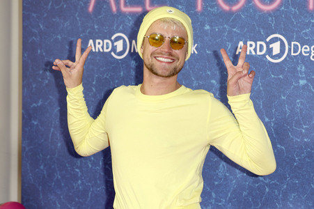 Staffel 2 Premiere 'All You Need' in Köln
