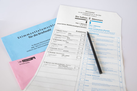 Symbolfoto Briefwahl zur Landtagswahl NRW