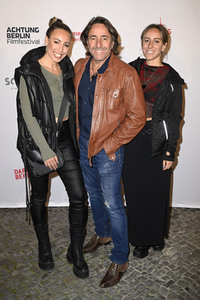 Filmpremiere 'Stand Up! Was bleibt, wenn alles weg ist', achtung berlin Filmfestival 2022