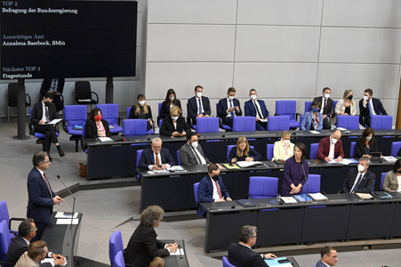 30. Sitzung des Deutschen Bundestages in Berlin
