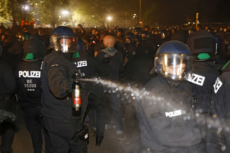Revolutionäre 1. Mai Demo in Berlin
