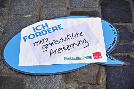Warnstreik von Beschäftigten in Sozial- und Erziehungsberufen in Nürnberg