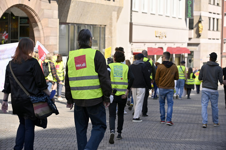 Warnstreik von Beschäftigten in Sozial- und Erziehungsberufen in Nürnberg