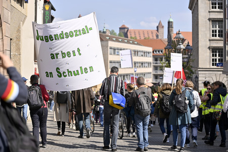 Warnstreik von Beschäftigten in Sozial- und Erziehungsberufen in Nürnberg