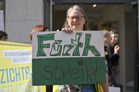 Warnstreik von Beschäftigten in Sozial- und Erziehungsberufen in Nürnberg