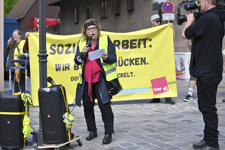 Warnstreik von Beschäftigten in Sozial- und Erziehungsberufen in Nürnberg